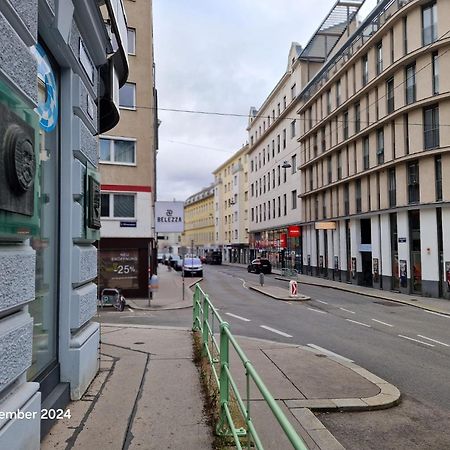 Vienna Apart Hotel Gumpendorfer Strasse Экстерьер фото